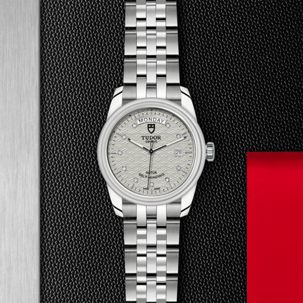 M56000-0004